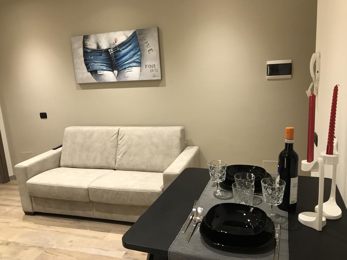 Sforza Apartment Near Duomo Milano Exteriör bild
